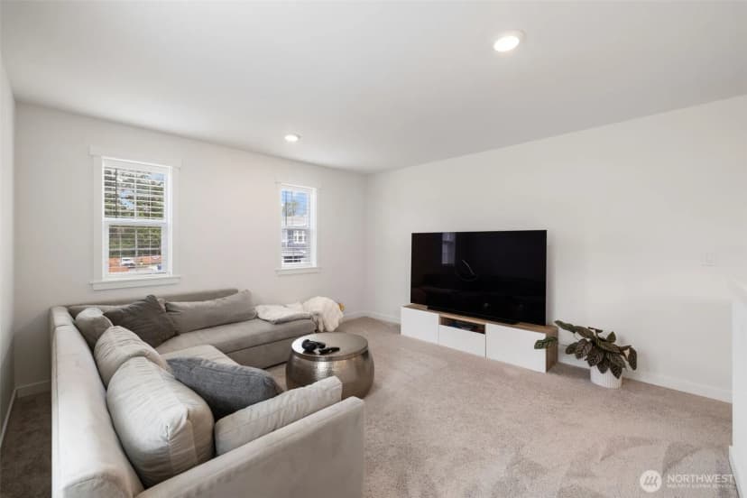Property photo for 30250 117th Court Se, Auburn photo 17