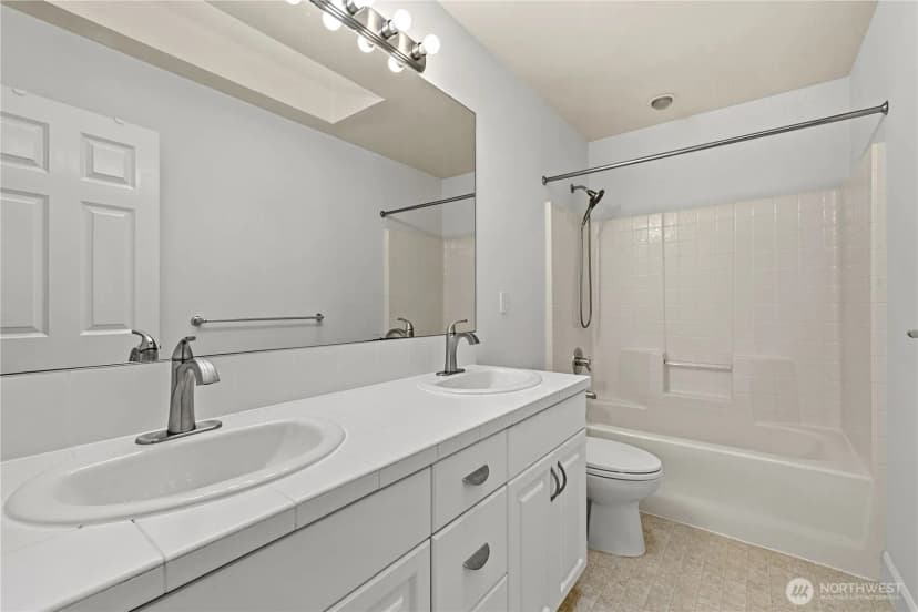 Property photo for 813 275th Place Se, Sammamish photo 34