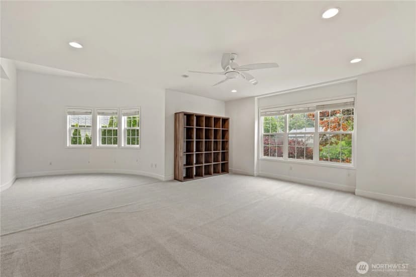 Property photo for 813 275th Place Se, Sammamish photo 30