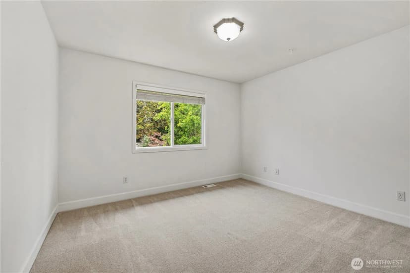 Property photo for 813 275th Place Se, Sammamish photo 33