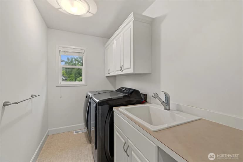 Property photo for 813 275th Place Se, Sammamish photo 35