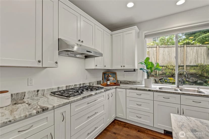 Property photo for 813 275th Place Se, Sammamish photo 13