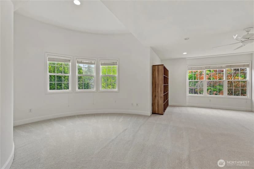 Property photo for 813 275th Place Se, Sammamish photo 29
