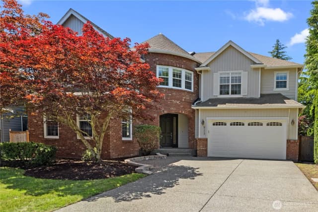Property photo for 813 275th Place Se, Sammamish photo 2