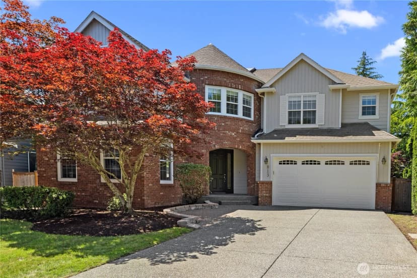 Property photo for 813 275th Place Se, Sammamish photo 2