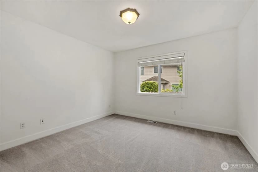 Property photo for 813 275th Place Se, Sammamish photo 32