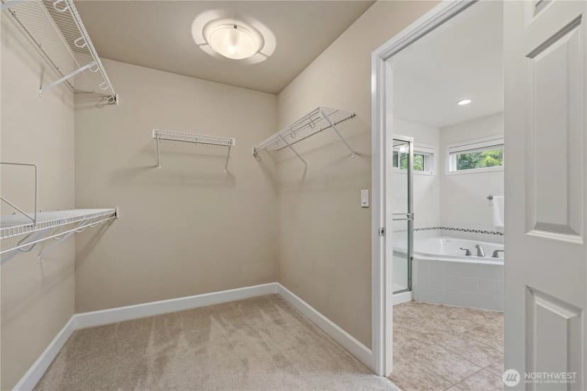 Property photo for 813 275th Place Se, Sammamish photo 28