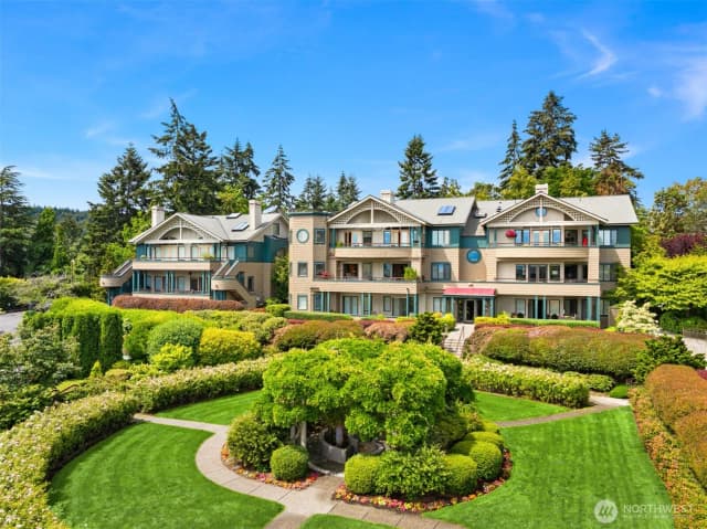 Property photo for 470 Wood Avenue Sw #2a, Bainbridge Island