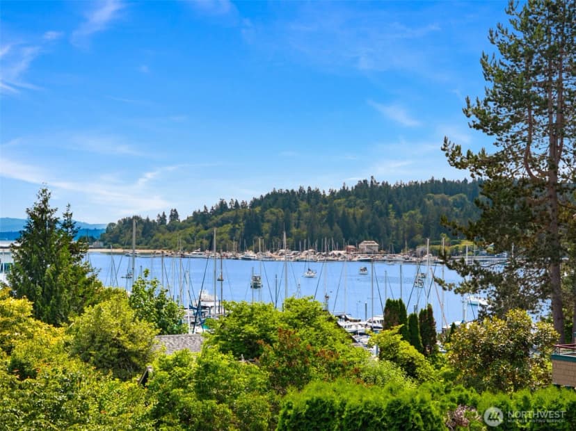 Property photo for 470 Wood Avenue Sw #2a, Bainbridge Island photo 10