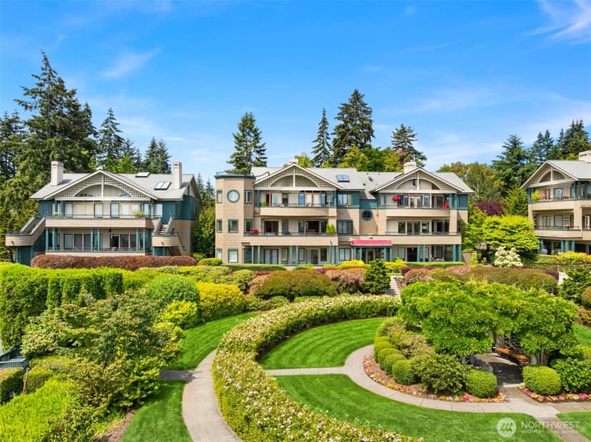 Property photo for 470 Wood Avenue Sw #2a, Bainbridge Island photo 2