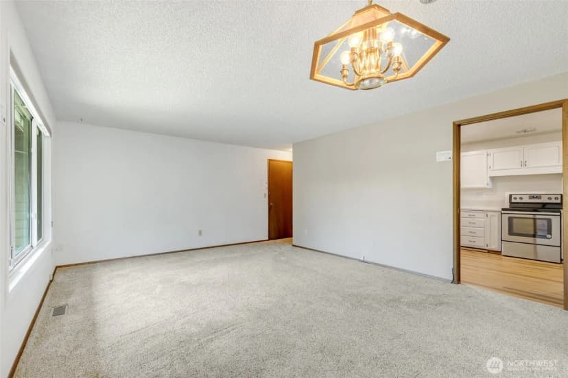 Property photo for 24832 12th Avenue S, Des Moines photo 11