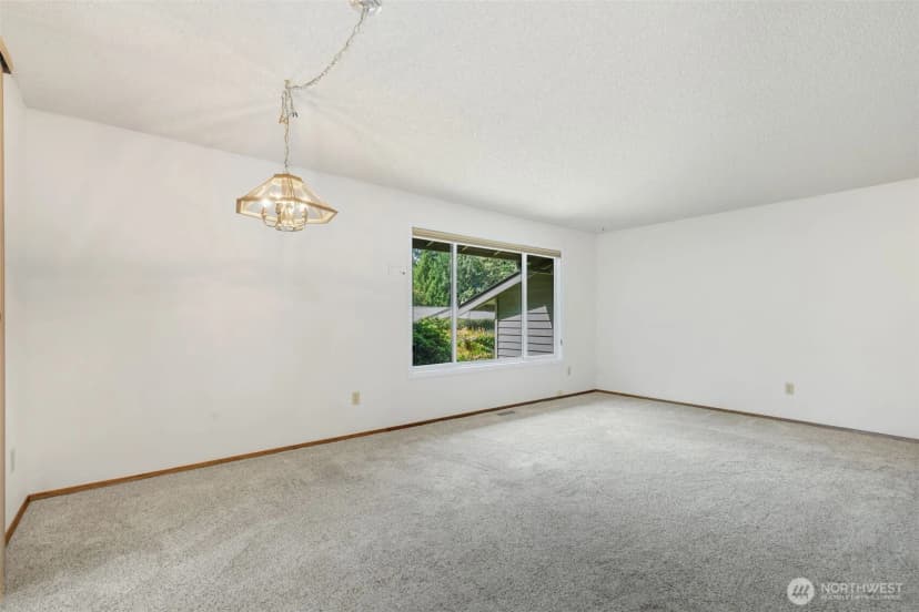 Property photo for 24832 12th Avenue S, Des Moines photo 8