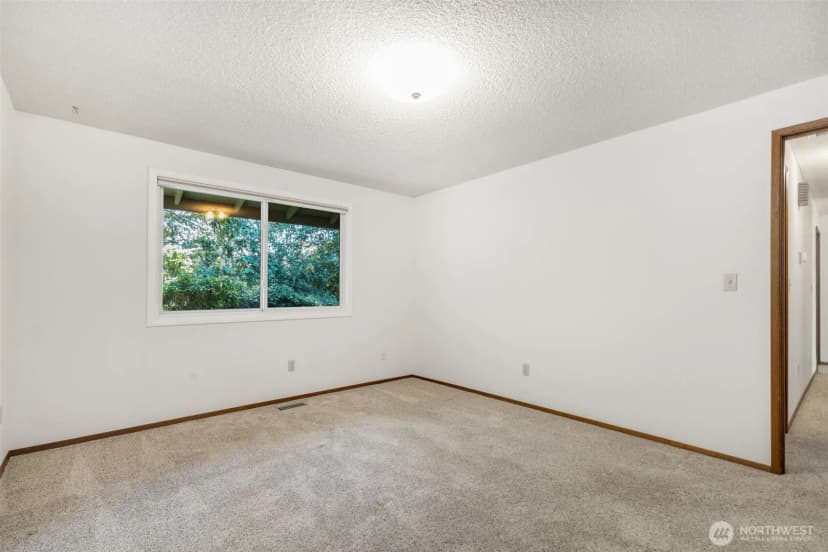 Property photo for 24832 12th Avenue S, Des Moines photo 19