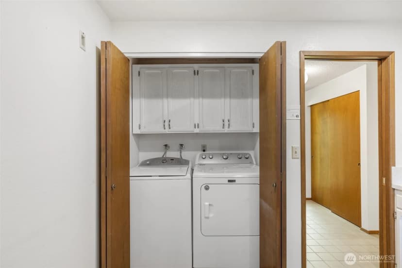 Property photo for 24832 12th Avenue S, Des Moines photo 16