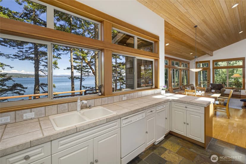 Property photo for 976 San Juan Drive, Friday Harbor photo 9