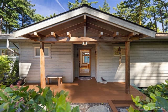 Property photo for 976 San Juan Drive, Friday Harbor photo 2