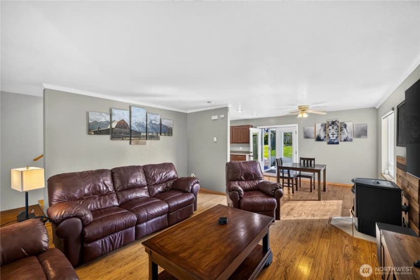 Property photo for 1219 Leahy Drive, Coupeville photo 5