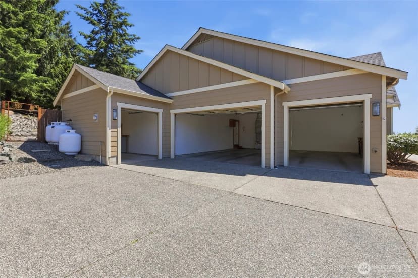Property photo for 9419 185th Drive Se, Snohomish photo 37