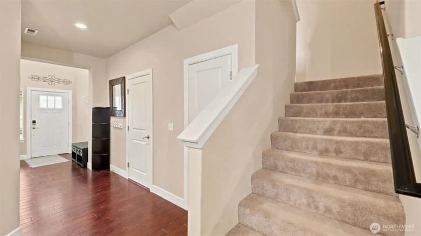 Property photo for 6706 Elaine Avenue Se, Auburn photo 5