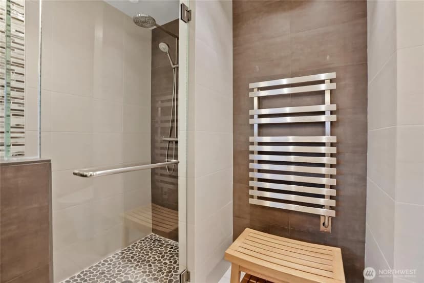 Property photo for 3218 36th Avenue Sw, Seattle photo 16