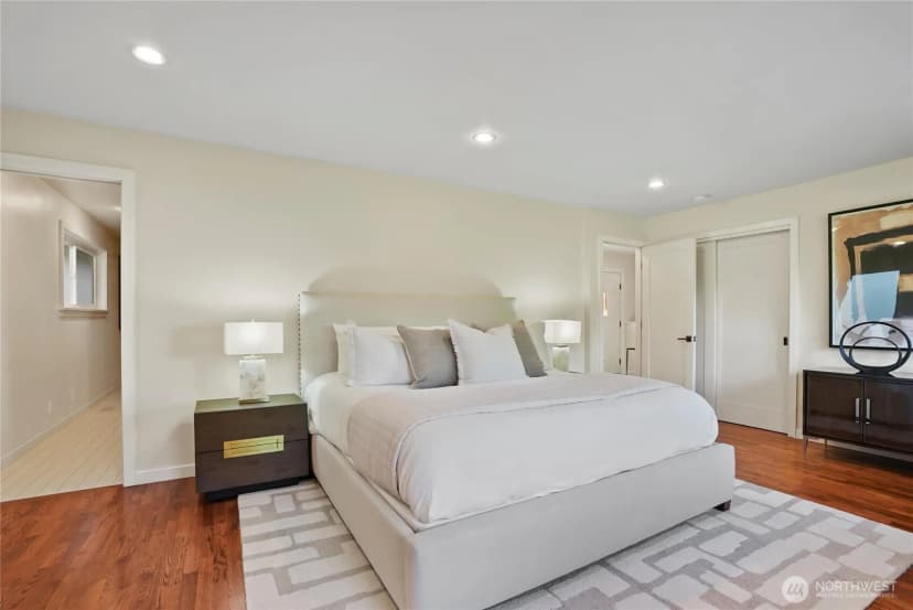 Property photo for 3218 36th Avenue Sw, Seattle photo 13