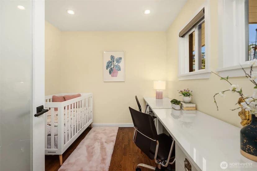 Property photo for 3218 36th Avenue Sw, Seattle photo 19