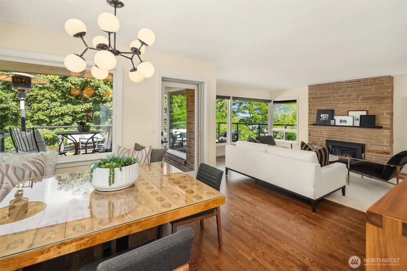 Property photo for 3218 36th Avenue Sw, Seattle photo 6