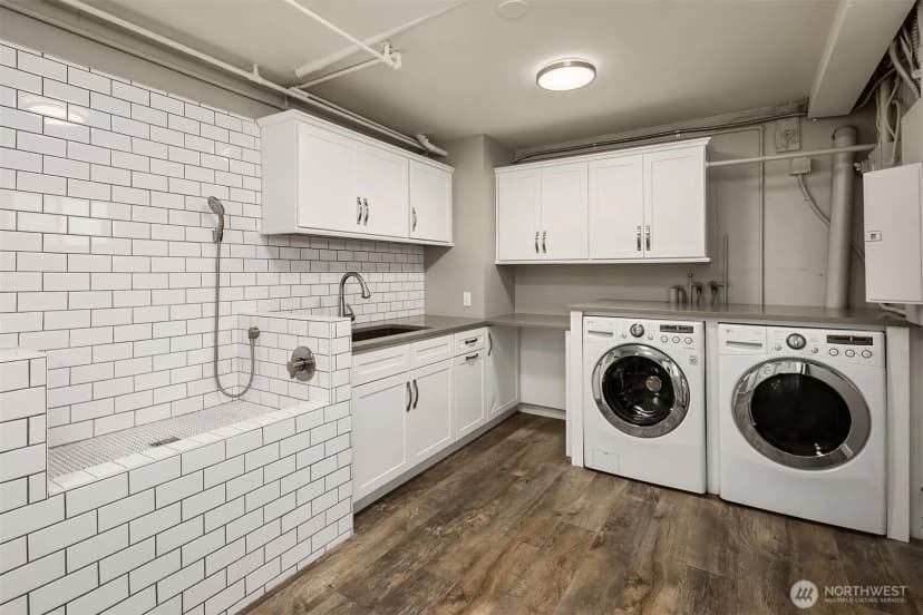 Property photo for 3218 36th Avenue Sw, Seattle photo 25