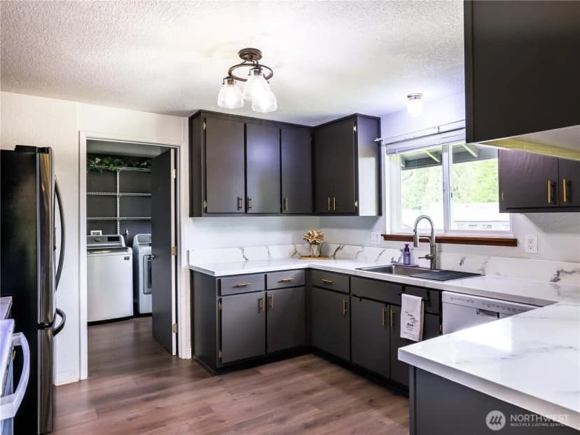 Property photo for 20925 Frank Waters Road, Stanwood photo 11
