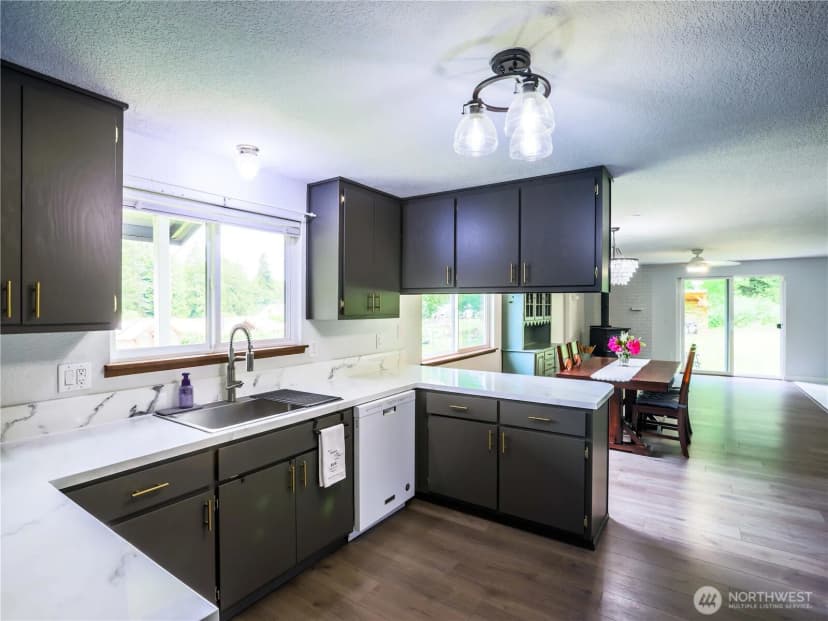 Property photo for 20925 Frank Waters Road, Stanwood photo 9