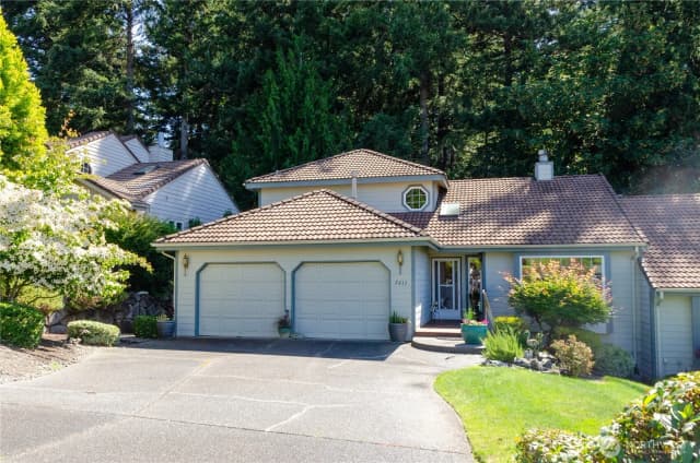 Property photo for 7411 71st Avenue Ct Sw, Lakewood photo 2