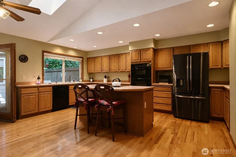 Property photo for 7411 71st Avenue Ct Sw, Lakewood photo 11