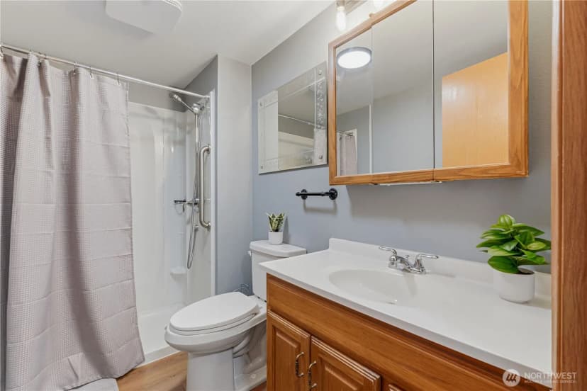 Property photo for 1321 9th Street, Wenatchee photo 14