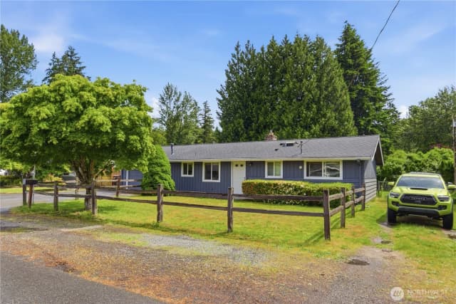 Property photo for 12264 156th Avenue Se, Renton photo 2