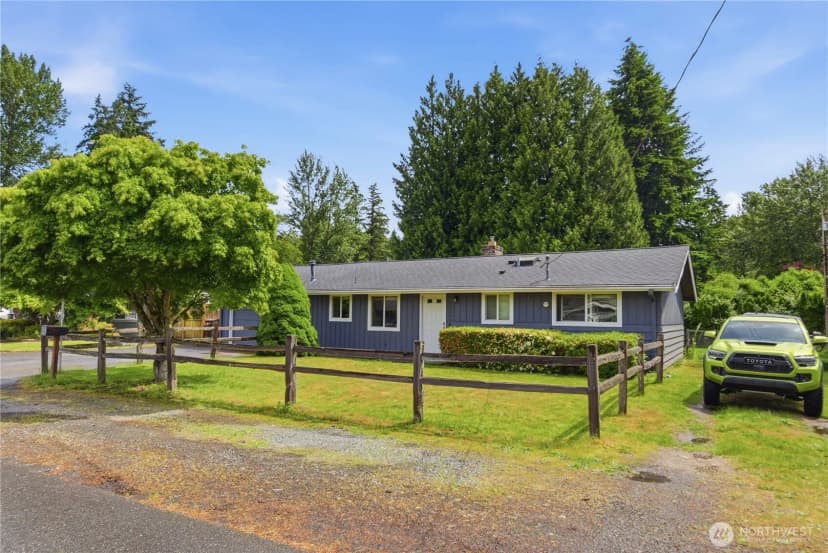 Property photo for 12264 156th Avenue Se, Renton photo 2