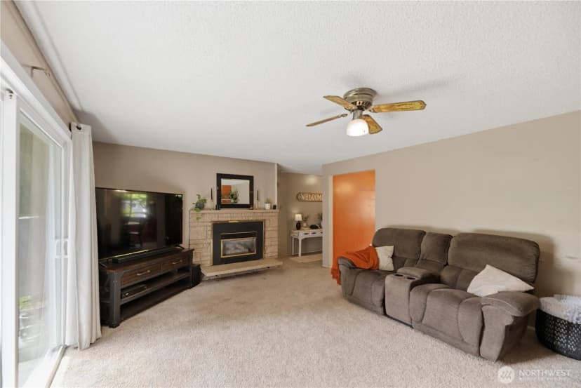 Property photo for 12264 156th Avenue Se, Renton photo 18