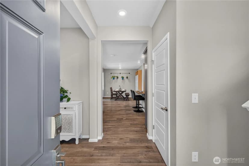 Property photo for 32831 Ten Trails Parkway Se, Black Diamond photo 4