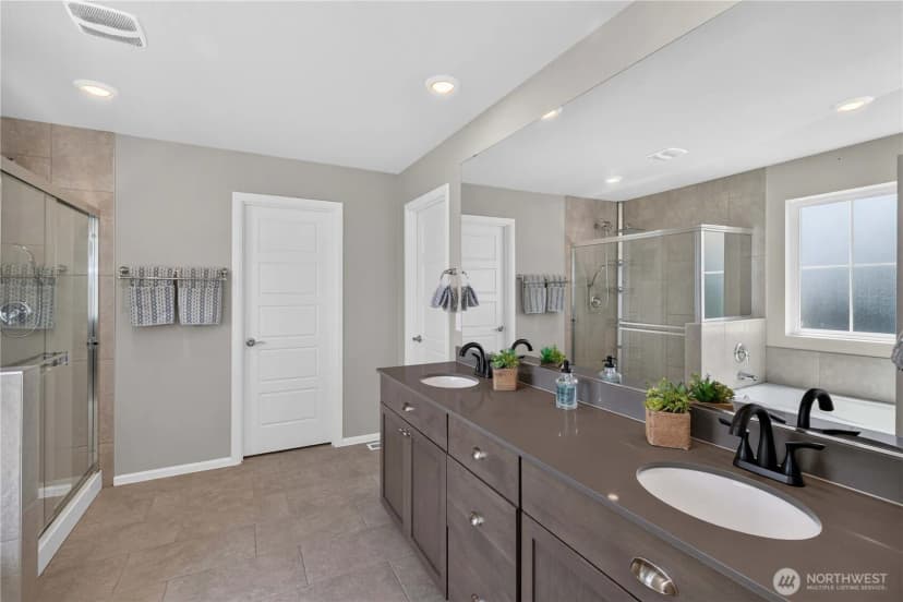 Property photo for 32831 Ten Trails Parkway Se, Black Diamond photo 21