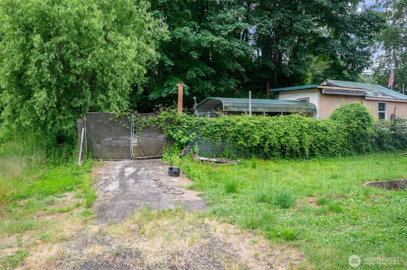 Property photo for 618 N 3rd Avenue, Kelso photo 27