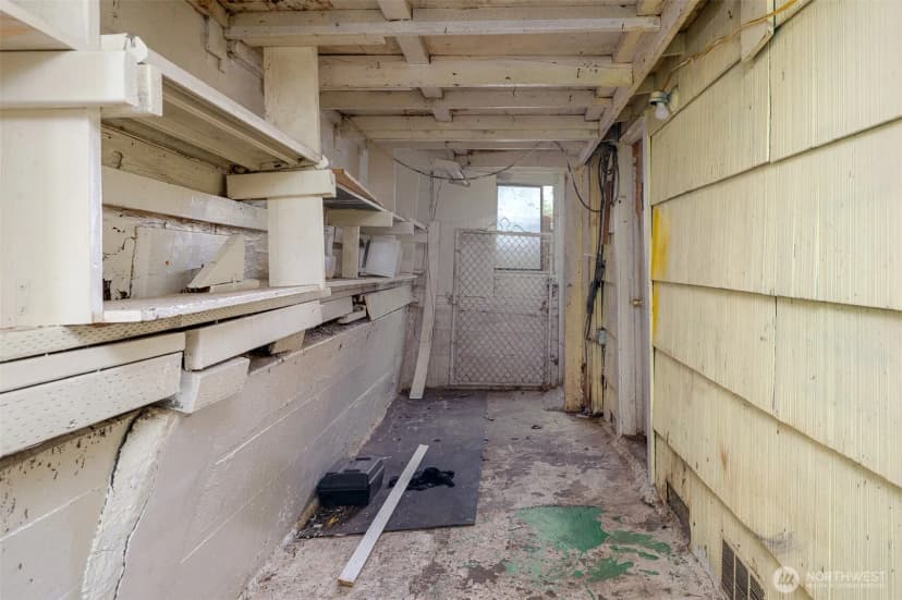 Property photo for 618 N 3rd Avenue, Kelso photo 21