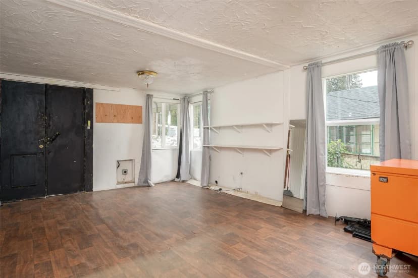 Property photo for 618 N 3rd Avenue, Kelso photo 9