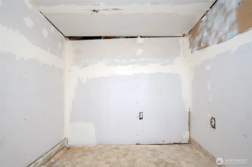 Property photo for 618 N 3rd Avenue, Kelso photo 19