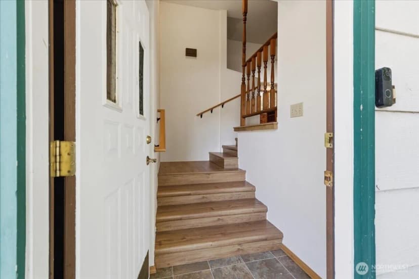 Property photo for 21 Diamond Street, Electric City photo 3