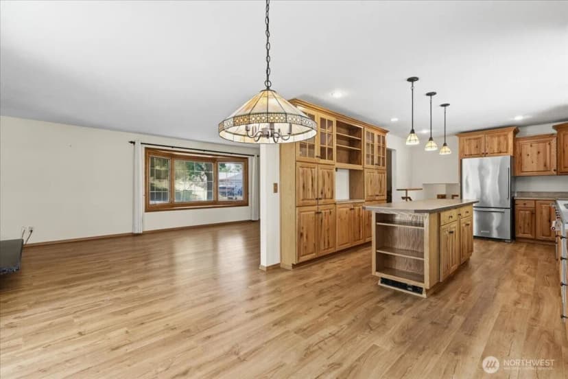 Property photo for 21 Diamond Street, Electric City photo 7