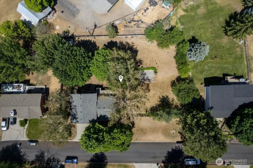 Property photo for 21 Diamond Street, Electric City photo 36