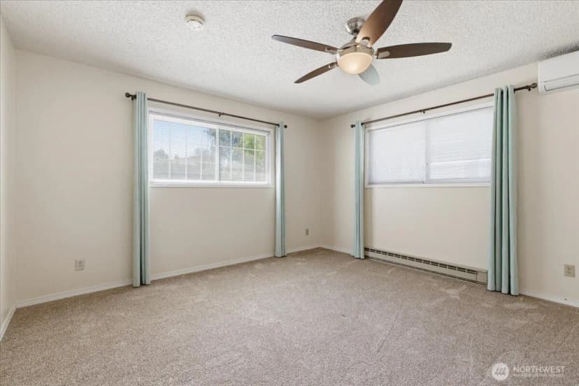 Property photo for 21 Diamond Street, Electric City photo 12