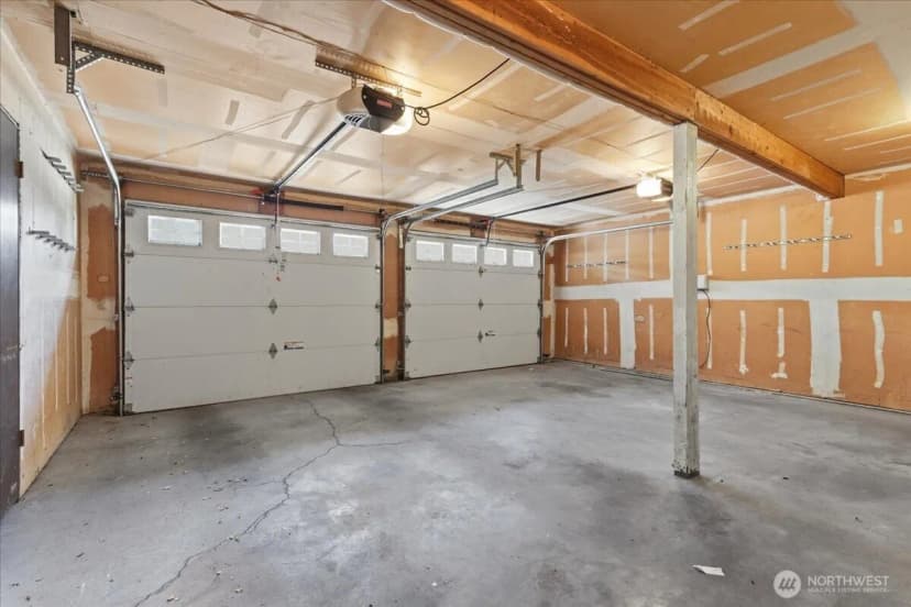 Property photo for 21 Diamond Street, Electric City photo 24