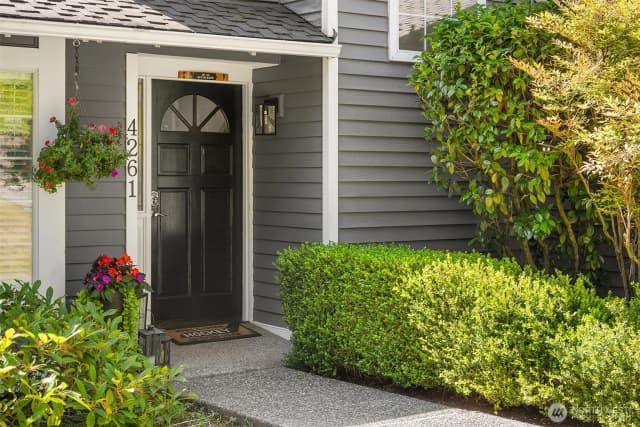 Property photo for 4261 244th Place Se, Sammamish photo 2