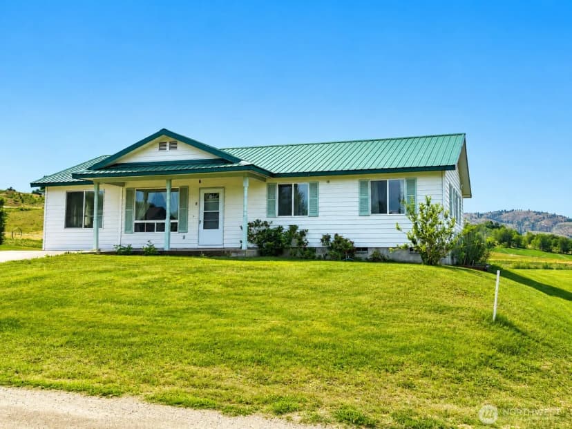 Property photo for 8 Orchard Loop S., Tonasket photo 16
