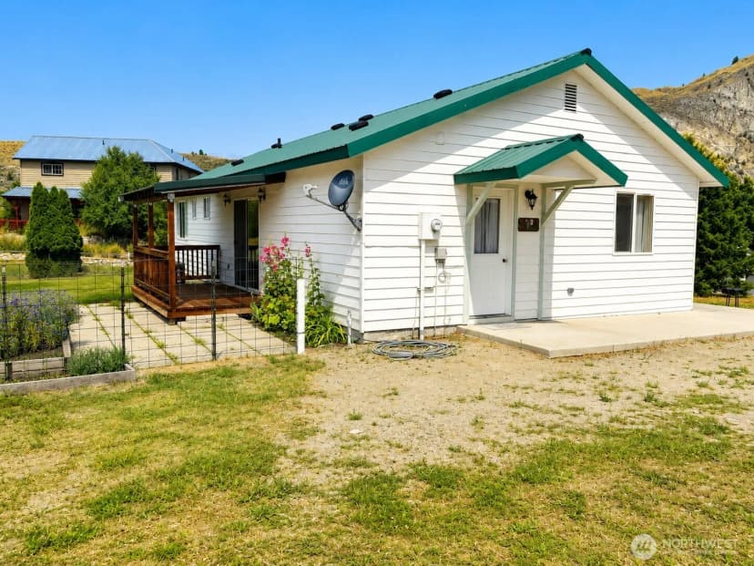 Property photo for 8 Orchard Loop S., Tonasket photo 17